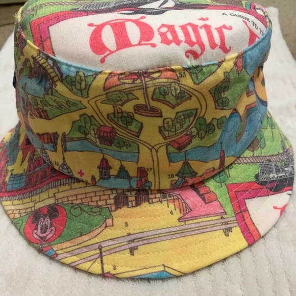 NWT Disney World 50th Vault Spirit Jersey Retro Magic Kingdom Map Bucket Hat - Picture 2 of 4